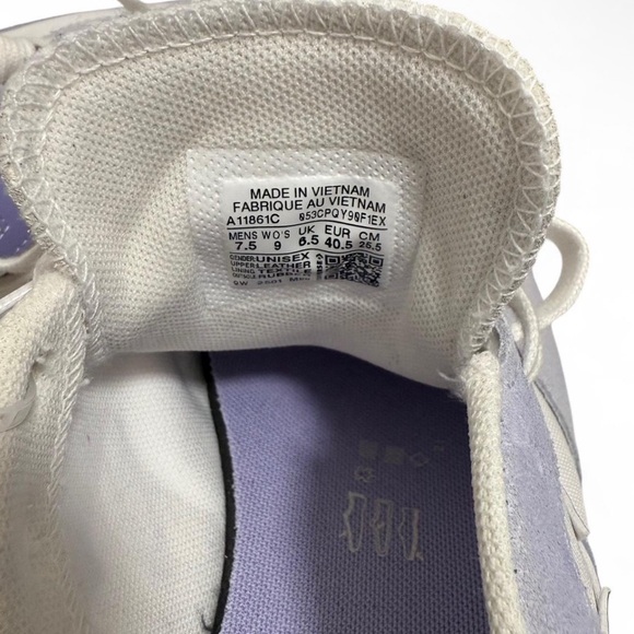 Converse - Picture 4 of 7